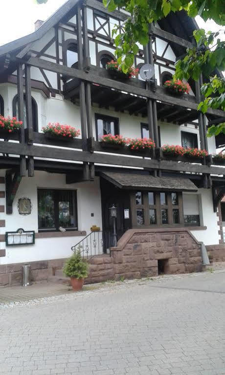 Landhotel Krone Алпирсбах Екстериор снимка